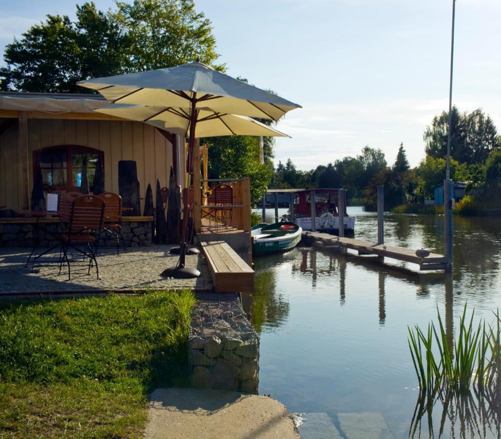 Aparthotel Kulturgasthof Alte Reederei Fürstenberg-Havel Exterior foto