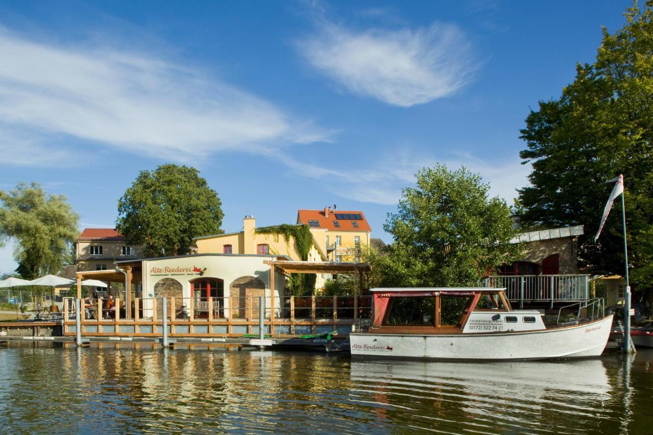 Aparthotel Kulturgasthof Alte Reederei Fürstenberg-Havel Exterior foto